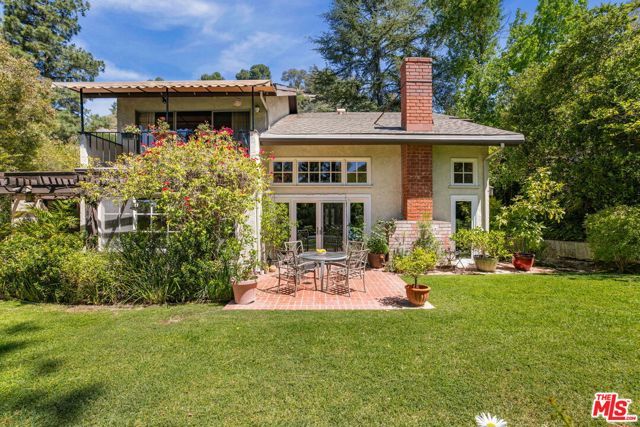 9778 Blantyre Drive, Los Angeles, CA 90210
