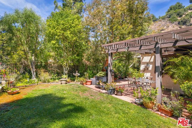 9778 Blantyre Drive, Los Angeles, CA 90210
