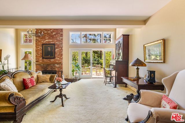 9778 Blantyre Drive, Los Angeles, CA 90210