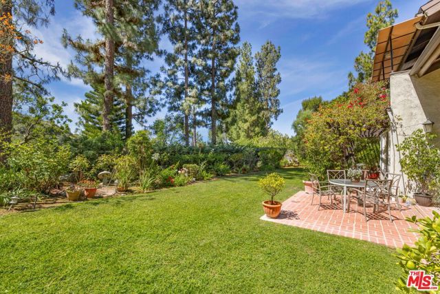 9778 Blantyre Drive, Los Angeles, CA 90210