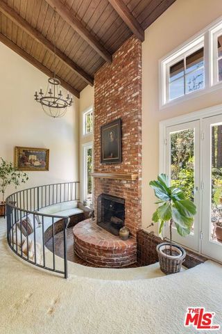 9778 Blantyre Drive, Los Angeles, CA 90210
