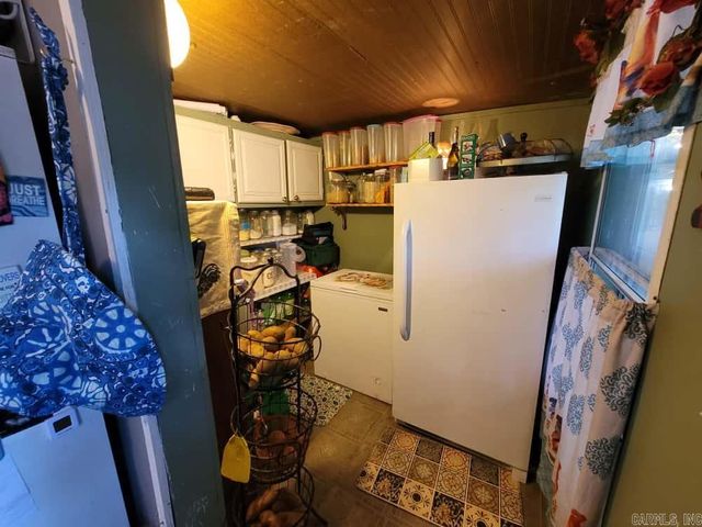 601 W Church St, Plumerville, AR 72127