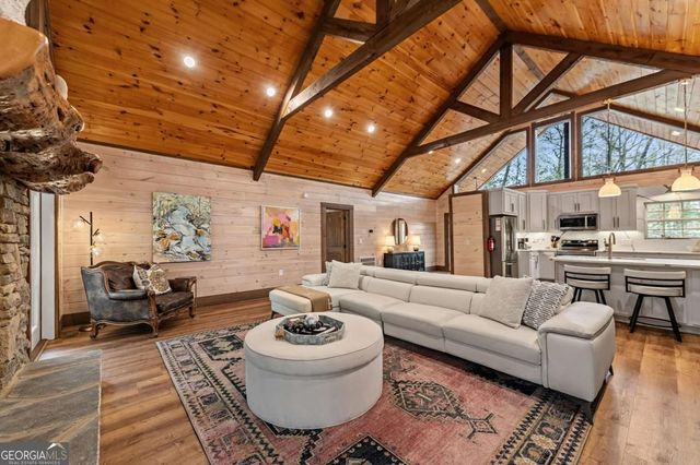 346 Logan Drive, Mineral Bluff, GA 30559