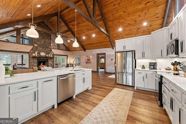 346 Logan Drive, Mineral Bluff, GA 30559