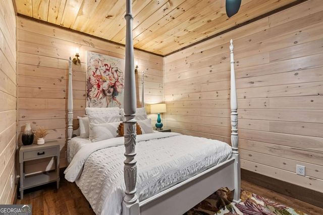 346 Logan Drive, Mineral Bluff, GA 30559