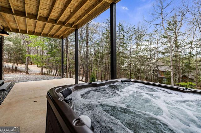 346 Logan Drive, Mineral Bluff, GA 30559