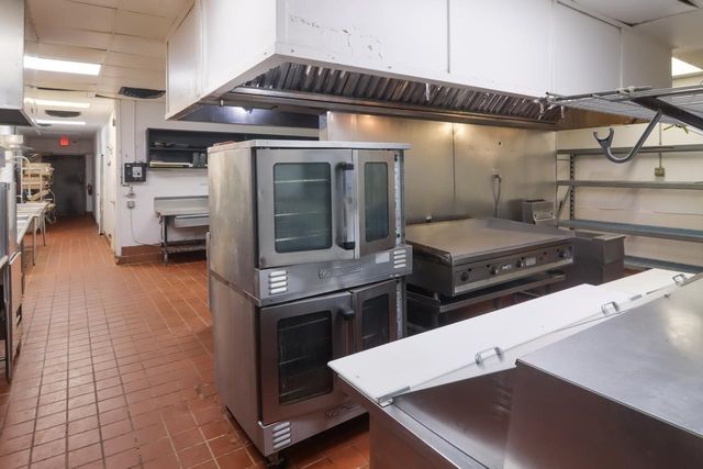 851 S Garfield Avenue, Traverse City, MI 49686