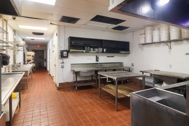 851 S Garfield Avenue, Traverse City, MI 49686