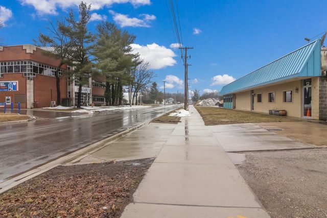 851 S Garfield Avenue, Traverse City, MI 49686