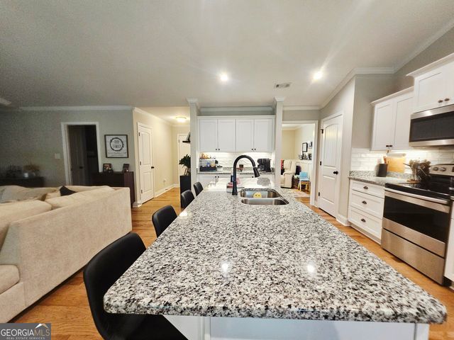 42 J D Walton Road, Newnan, GA 30263