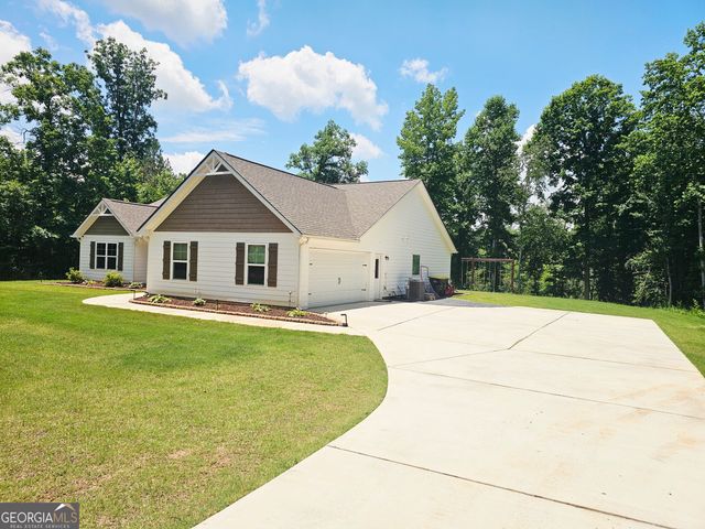 42 J D Walton Road, Newnan, GA 30263