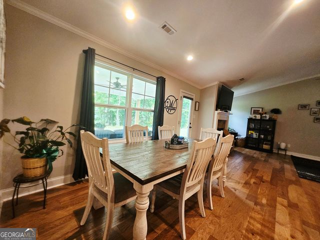 42 J D Walton Road, Newnan, GA 30263