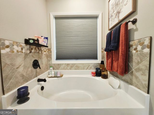 42 J D Walton Road, Newnan, GA 30263