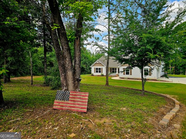 42 J D Walton Road, Newnan, GA 30263