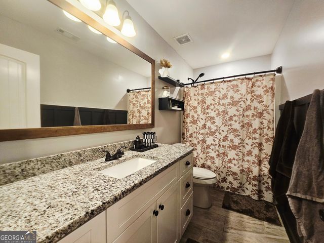 42 J D Walton Road, Newnan, GA 30263
