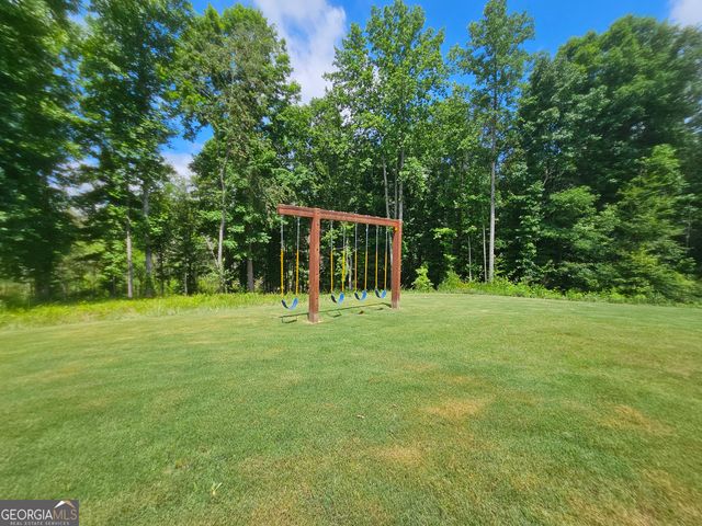 42 J D Walton Road, Newnan, GA 30263