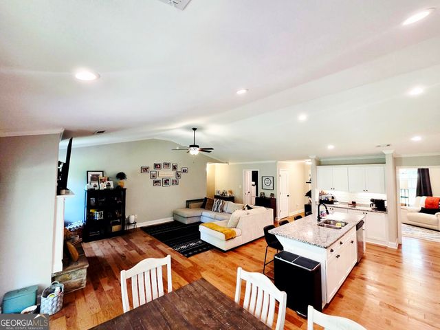 42 J D Walton Road, Newnan, GA 30263