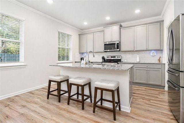 596 River Gardens Drive SE, Atlanta, GA 30354