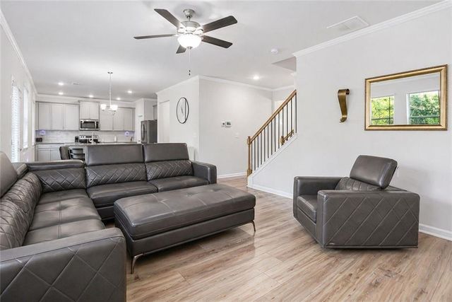 596 River Gardens Drive SE, Atlanta, GA 30354