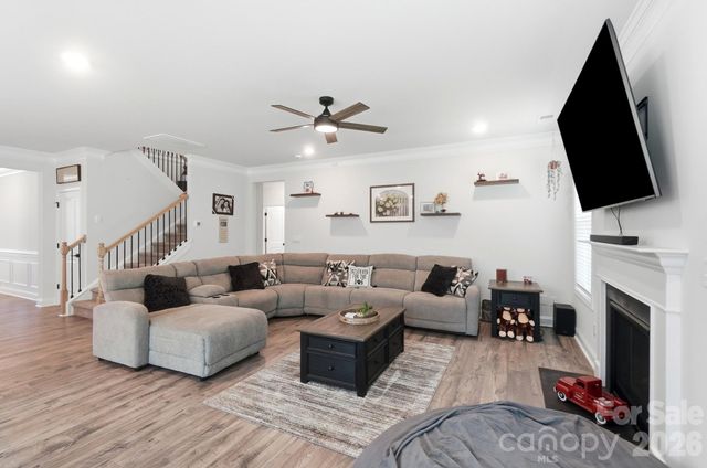 6042 Sylvan Drive, Denver, NC 28037