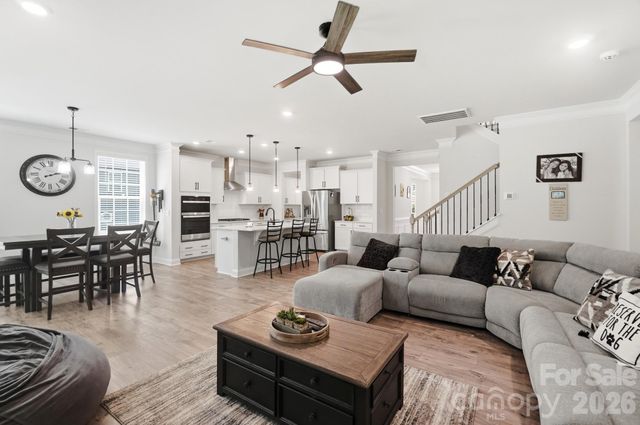 6042 Sylvan Drive, Denver, NC 28037