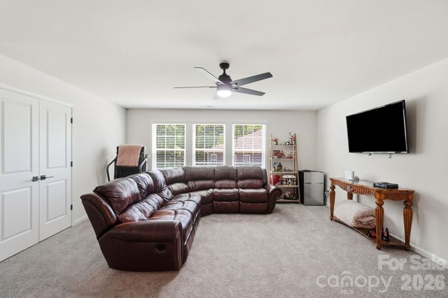 6042 Sylvan Drive, Denver, NC 28037
