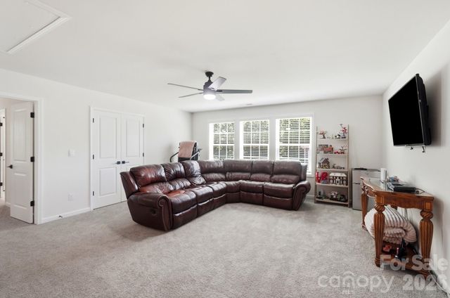 6042 Sylvan Drive, Denver, NC 28037