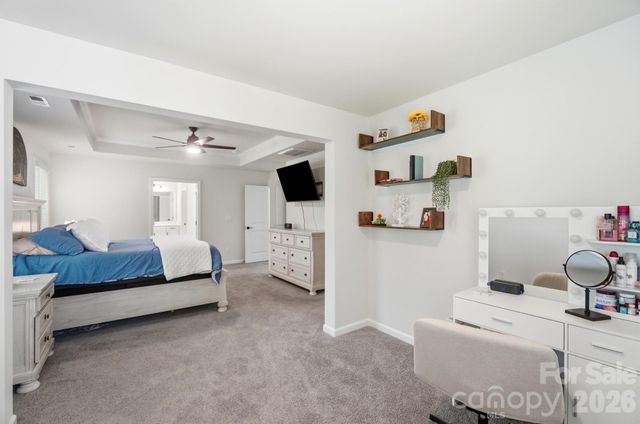 6042 Sylvan Drive, Denver, NC 28037