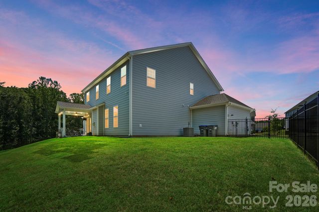 6042 Sylvan Drive, Denver, NC 28037