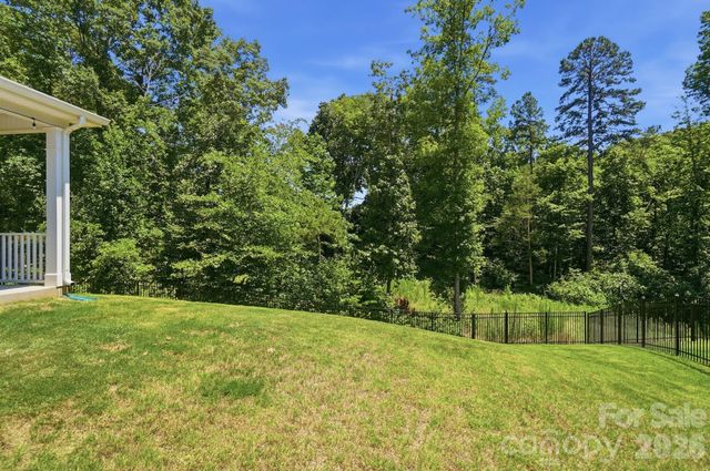 6042 Sylvan Drive, Denver, NC 28037