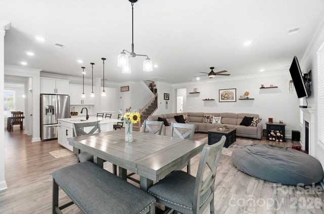 6042 Sylvan Drive, Denver, NC 28037