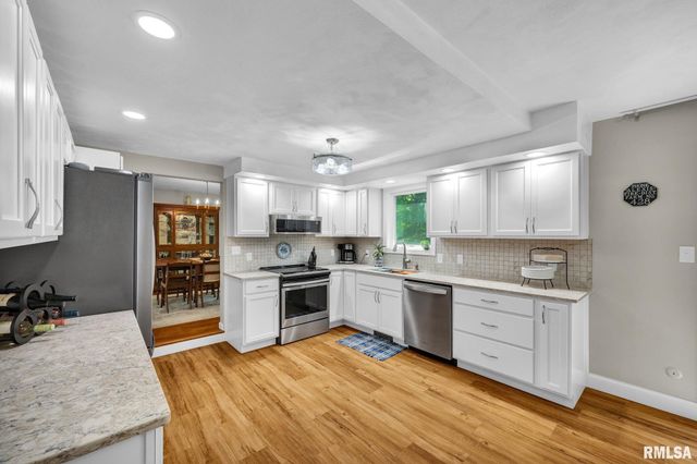 804 W South Forest Trail, Peoria, IL 61615
