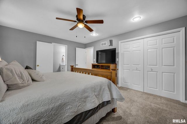 804 W South Forest Trail, Peoria, IL 61615