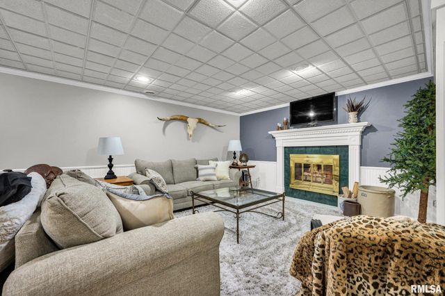 804 W South Forest Trail, Peoria, IL 61615