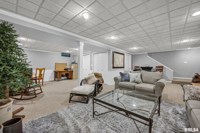 804 W South Forest Trail, Peoria, IL 61615