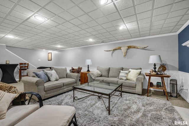 804 W South Forest Trail, Peoria, IL 61615