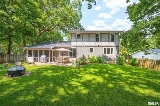 804 W South Forest Trail, Peoria, IL 61615