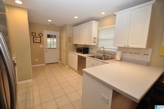 9089 BROOKLINE LANE, Helena, AL 35080