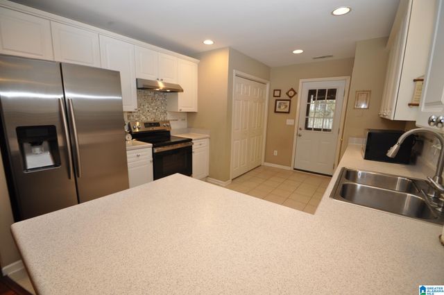 9089 BROOKLINE LANE, Helena, AL 35080