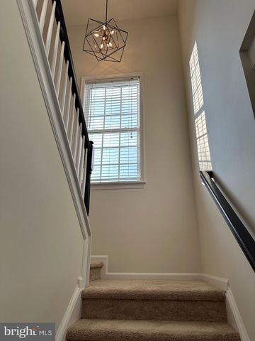233 WILMORE DR, Middletown, DE 19709