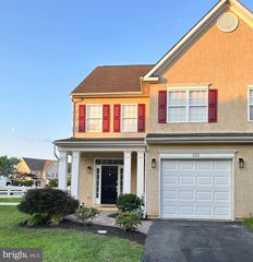233 WILMORE DR, Middletown, DE 19709