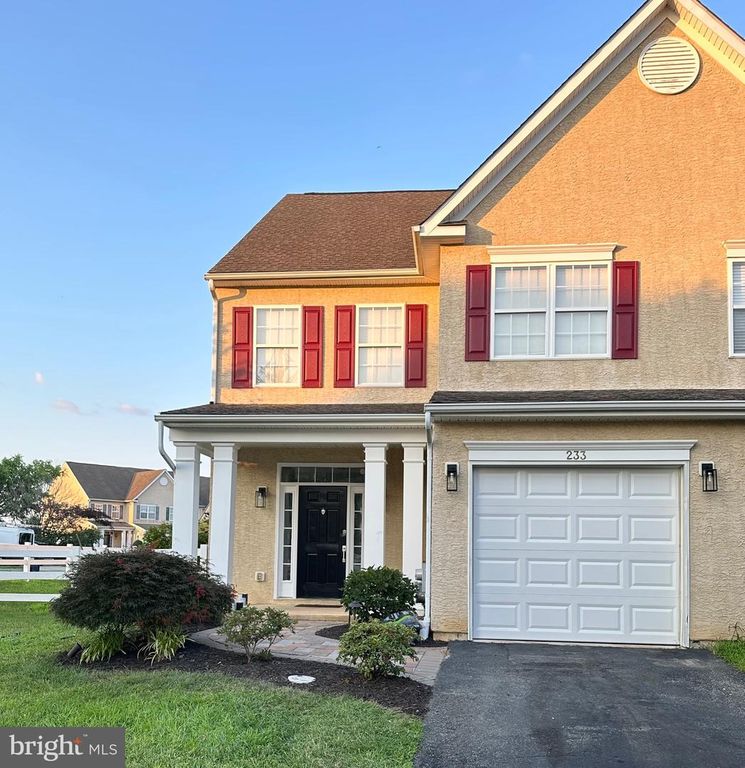 233 WILMORE DR, Middletown, DE 19709