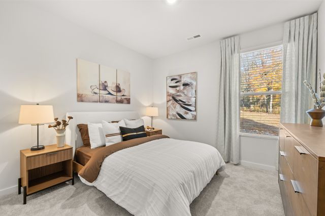 106 Longwood Drive, Lebanon, TN 37087