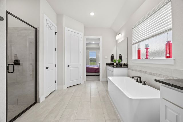 321 Rolling Meadows Drive, Waxahachie, TX 75165