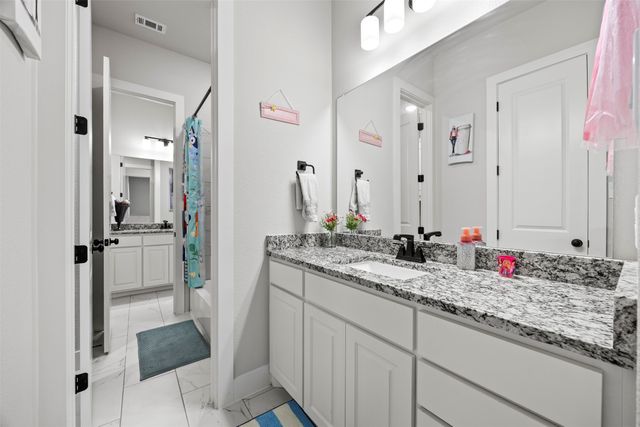 321 Rolling Meadows Drive, Waxahachie, TX 75165