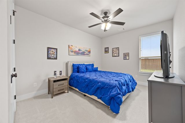 321 Rolling Meadows Drive, Waxahachie, TX 75165