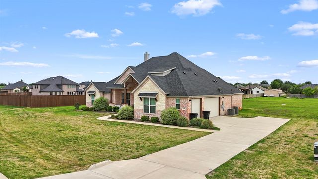321 Rolling Meadows Drive, Waxahachie, TX 75165