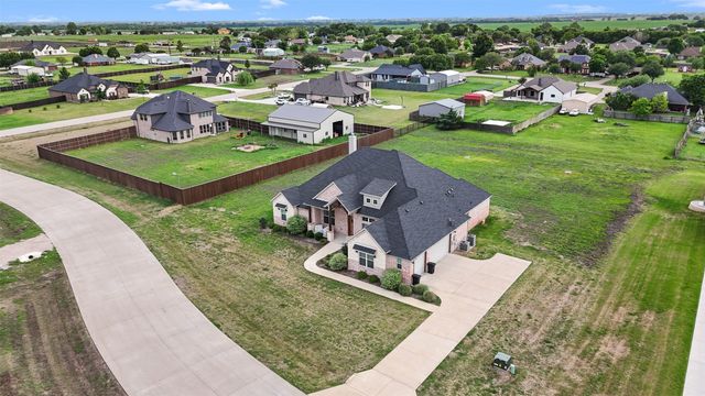 321 Rolling Meadows Drive, Waxahachie, TX 75165