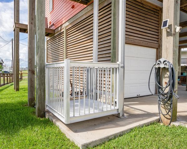 1056 County Road 202, Sargent, TX 77414
