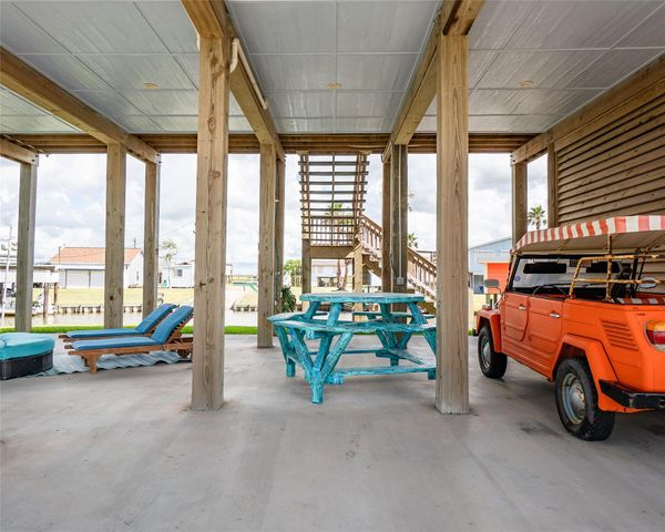 1056 County Road 202, Sargent, TX 77414